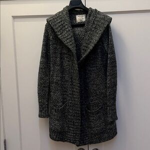 Abercrombie & Fitch Gray Sweater